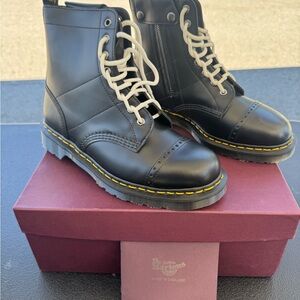 Dr. Martens 1460 NEEDLES MADE IN ENGLAND 9Mens